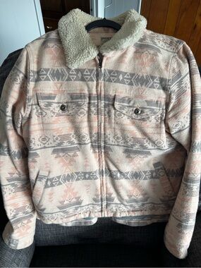Duluth Trading Co Sherpa-Lined Aztec Jacket in Cream & Pink